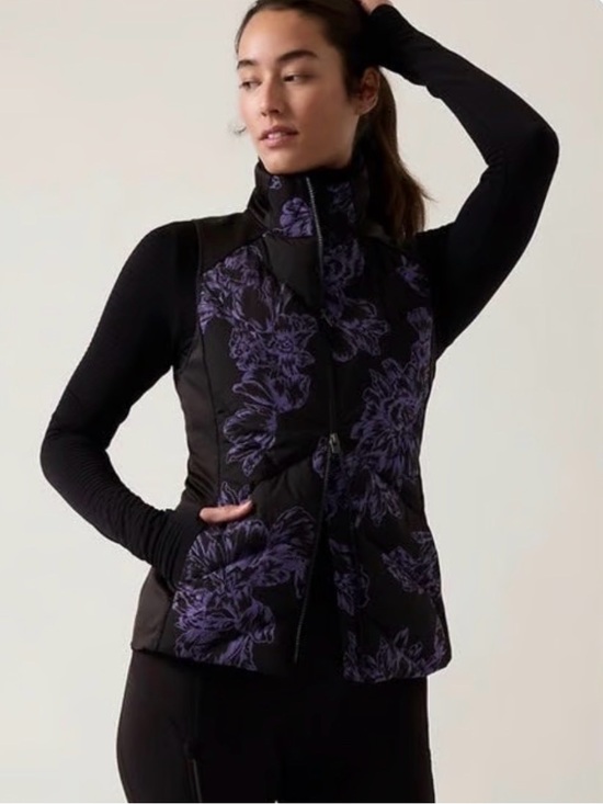 Athleta Jackets & Blazers - Athleta Inlet Reflective Astral Bloom Purple/Black Quilted Vest Women SZ. Large